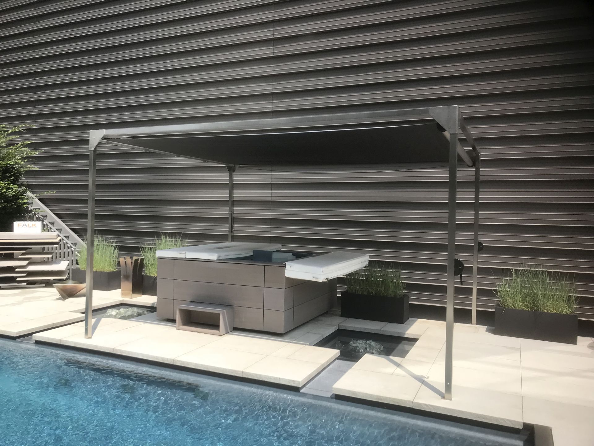 shade-cube