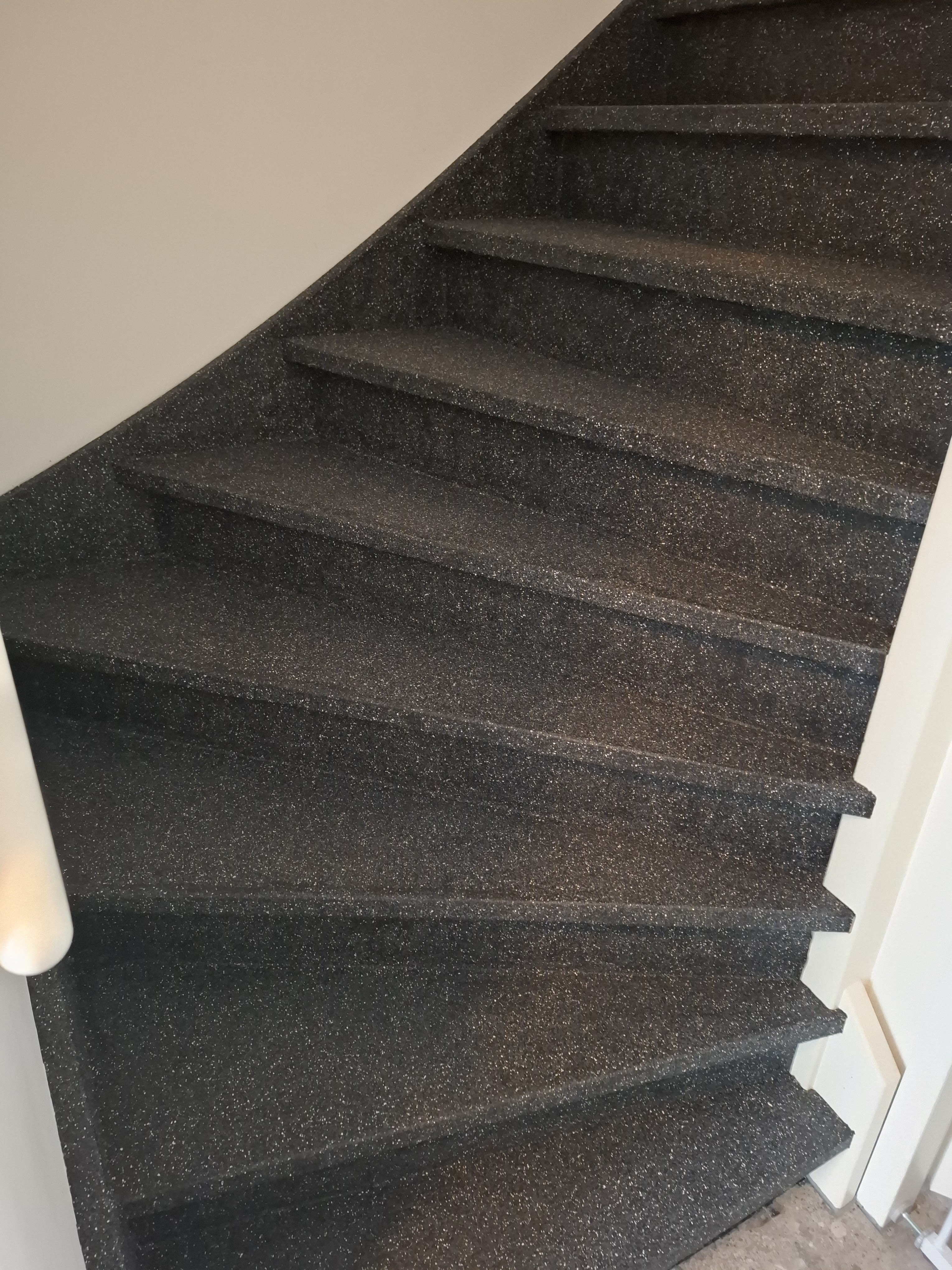 TW_202401415_Trapbox_Zwart_Wit_1mm_mat_003